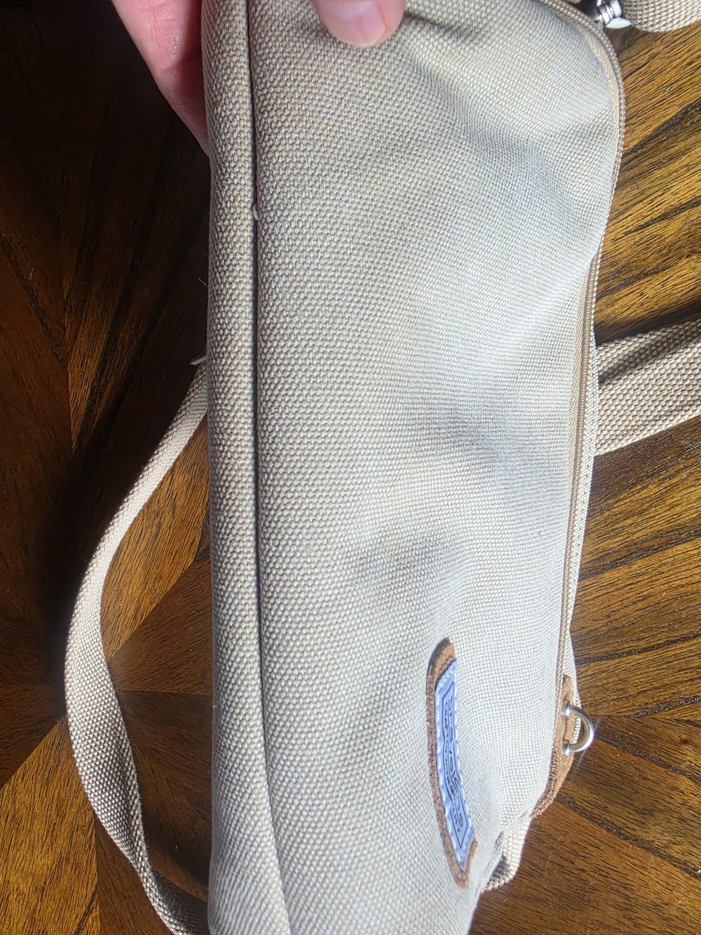 Travelon Heritage Cream/Beige Crossbody Shoulder Sling Bag - NWOT - Picture 9 of 9